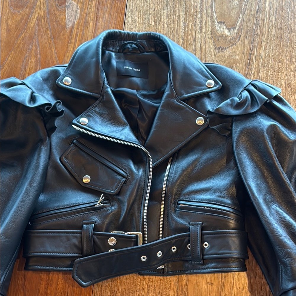 Elegant Black Leather Jacket